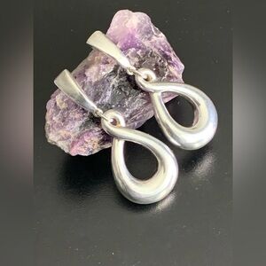 VTG SSD Rhodium Plated Over 925 Sterling Silver Teardrop Infinity Dangle Earring